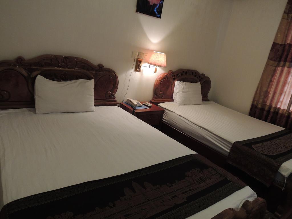 Ly Cheu Hotel Kratie Room photo