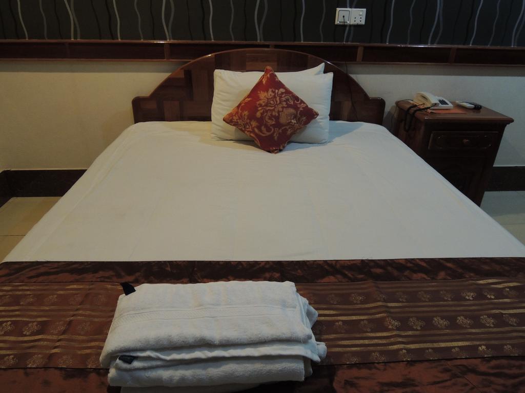 Ly Cheu Hotel Kratie Room photo